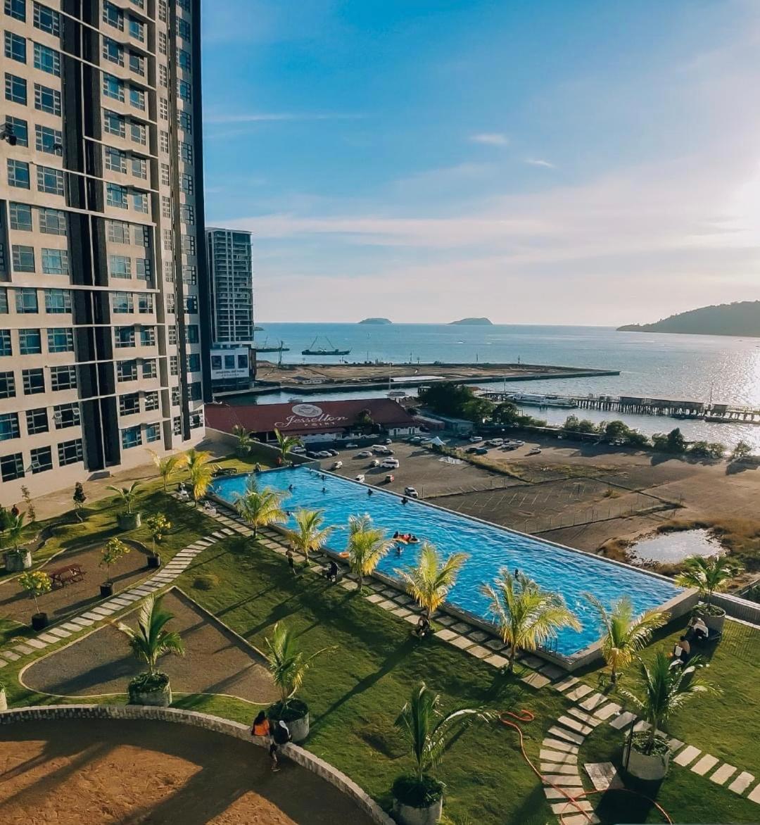 Seaview Luxury Condo Homestay 2Bed 2Bath Jesselton Quay By R2 Residence Kota Kinabalu Exteriör bild
