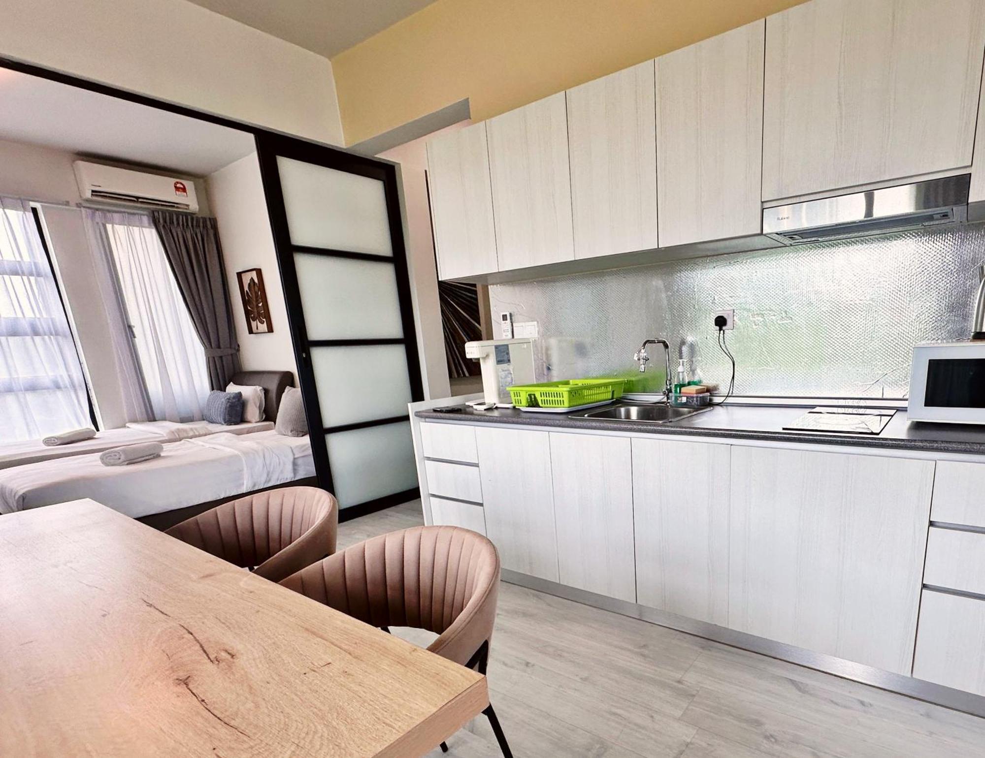 Seaview Luxury Condo Homestay 2Bed 2Bath Jesselton Quay By R2 Residence Kota Kinabalu Exteriör bild