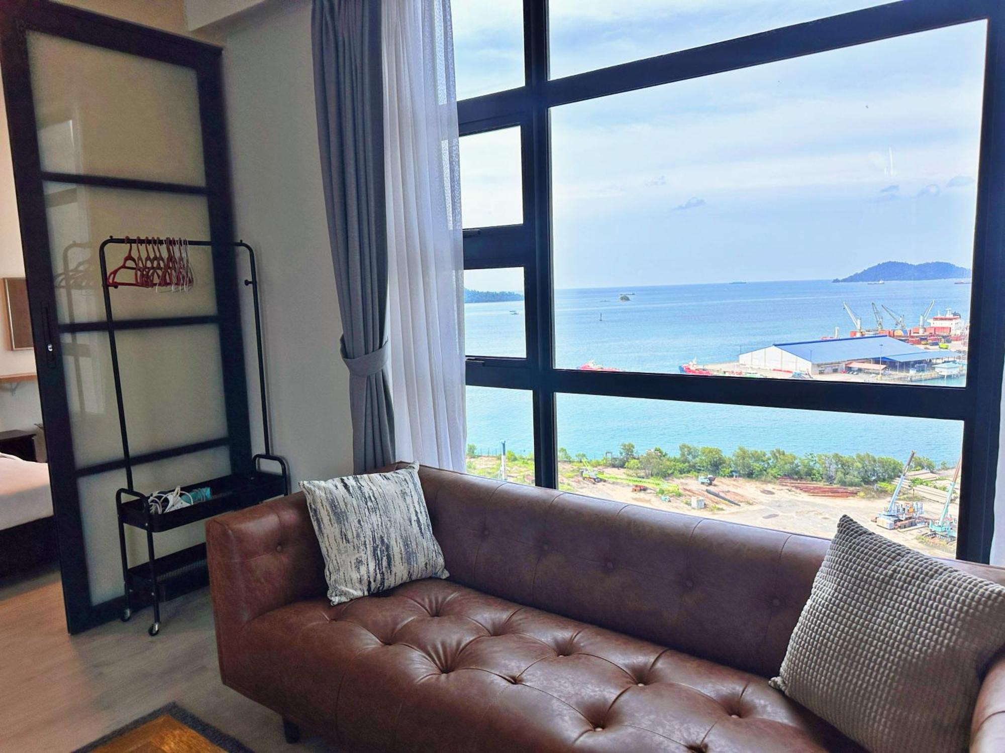 Seaview Luxury Condo Homestay 2Bed 2Bath Jesselton Quay By R2 Residence Kota Kinabalu Exteriör bild